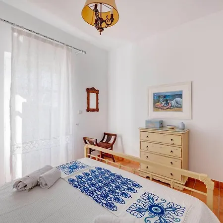 Cycladic Aura - Traditional * Φοίνικας