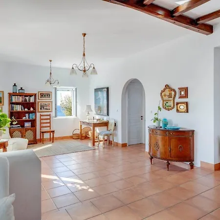 Cycladic Aura - Traditional Villa