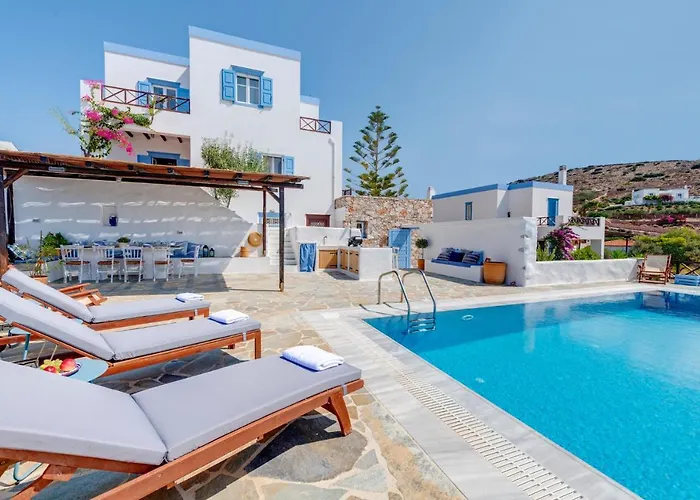 Cycladic Aura - Traditional * Finikas (Syros)