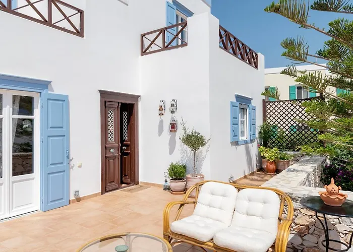 Cycladic Aura - Traditional Villa Finikas (Syros)