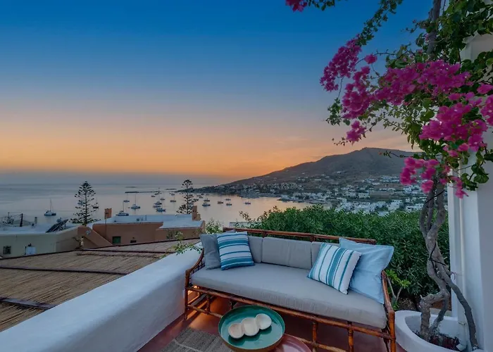 Cycladic Aura - Traditional Villa Finikas (Syros)