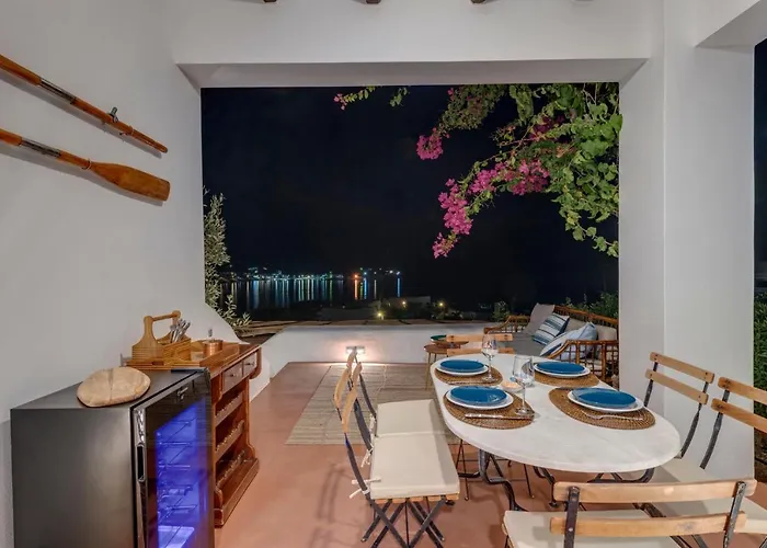 Villa Cycladic Aura - Traditional Finikas (Syros)