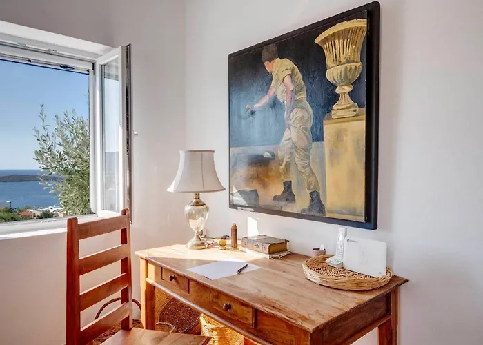 Cycladic Aura - Traditional Finikas (Syros)